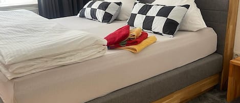 1 Schlafzimmer, Bügeleisen/Bügelbrett, kostenloses WLAN, Bettwäsche