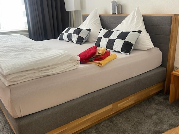 1 bedroom, iron/ironing board, free WiFi, bed sheets