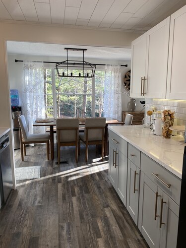 Peaceful mountain retreat with veiws