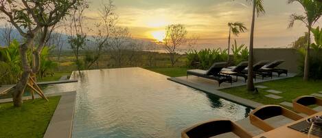 Outdoor pool, an infinity pool