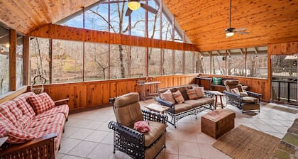 One Oar Missing on Little River w/double fireplaces