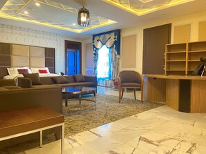 Family Room | Living area | 43-inch Smart TV with cable channels, TV, pay movies