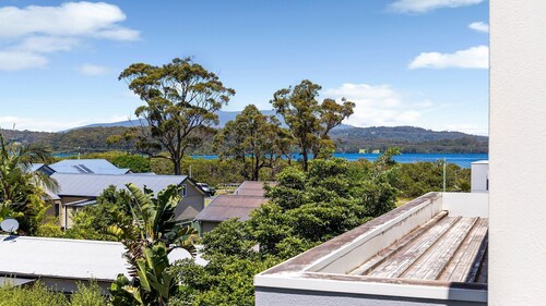 Unit 8, Boardwalk Apartments