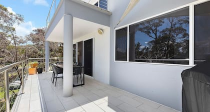 Beautiful renovated Boardwalk Apartments Unit Eleven