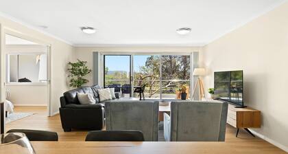 Beautiful renovated Boardwalk Apartments Unit Eleven