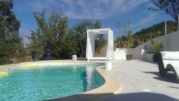 Udendørs pool