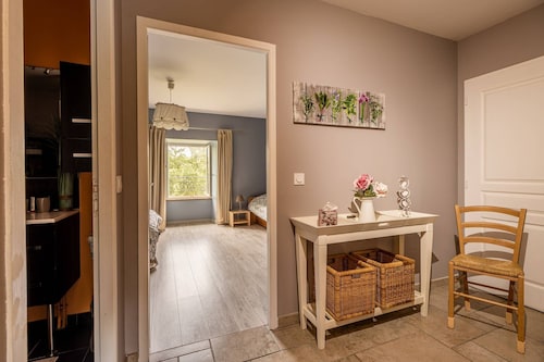 Old renovated farmhouse, charm, relaxation in the heart of nature on the Jura plateau