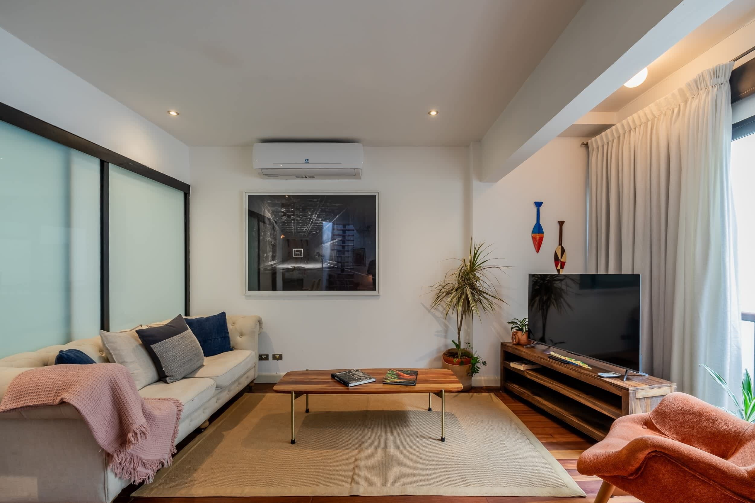 TV, offices