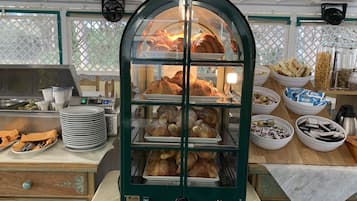 Desayuno buffet incluido todos los días