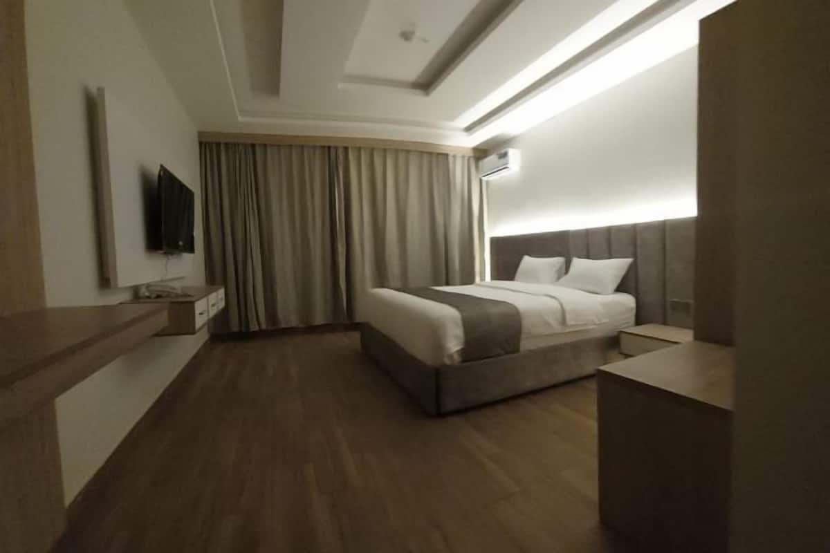 1 bedroom, minibar, free WiFi, bed sheets