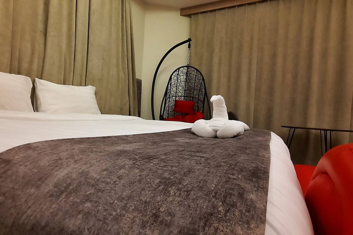豪華套房, 2 間臥室 | 迷你吧、免費 Wi-Fi、床單