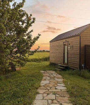 Exterior - Dolce Casa 1 Summary: (Battifolle)