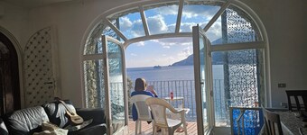 FELICITY - exclusive swimming pool and sea access