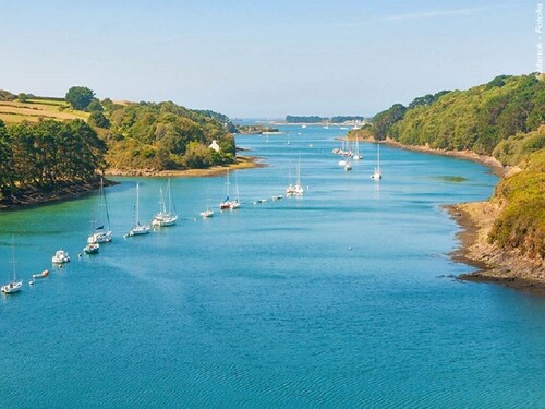 Domaine des Abers***piscine couverte et chauffée proche bord de mer.