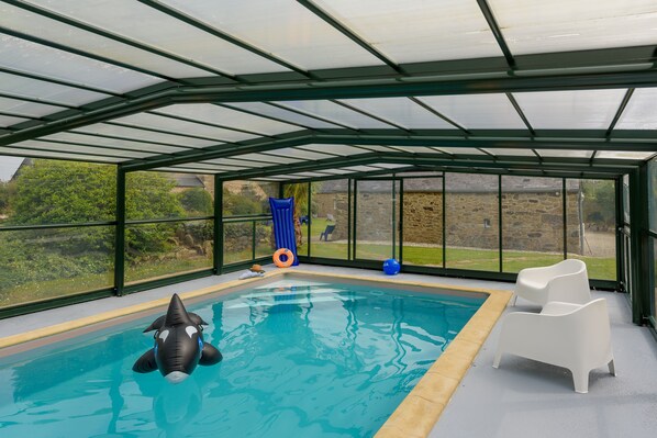 Indoor pool, outdoor pool