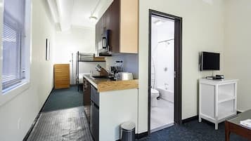 Fridge, microwave, coffee/tea maker, toaster