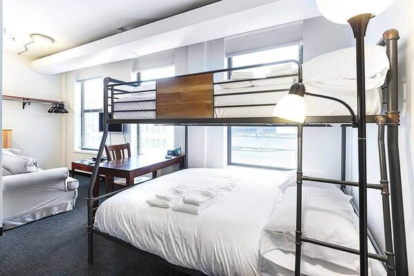 1 غرفة نوم ومكتب ومكواة/لوح كي وواي فاي