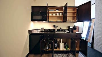 Fridge, microwave, coffee/tea maker, toaster