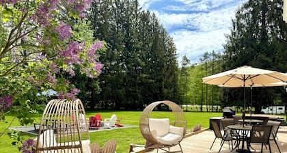 Hancock Village Inn Near Jiminy Peak
