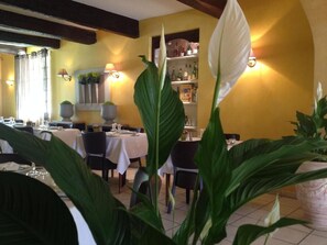 Banquet hall - Hôtel les Magnanarelles (Maussane-les-Alpilles)