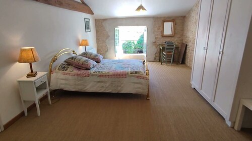 Large family-friendly Farmhouse on expansive rural site with private pool. 