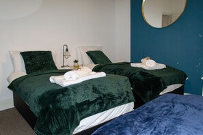 Townhome | 2 bedrooms, iron/ironing board, free WiFi, bed sheets - 2 bed house Sedley Street Liverpool (Liverpool)