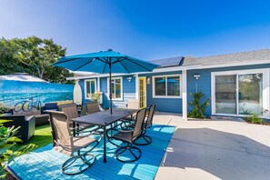 Outdoor dining - New Bright and Cheery Casita! (Encinitas)