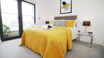 2 bedrooms, iron/ironing board, free WiFi, bed sheets