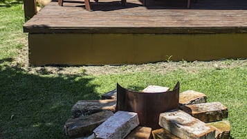 Chalé superluxo, banheira de hidromassagem, vista para a montanha | Terraço/pátio