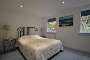 3 bedrooms, iron/ironing board, travel crib, free WiFi