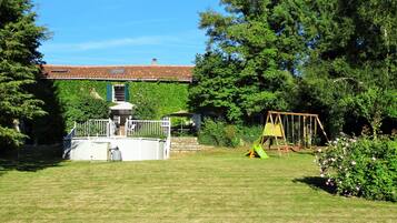 Childrenâs area