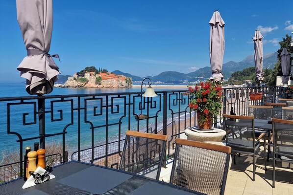 Restaurant - Beach Apartments Montesan (Sveti Stefan)