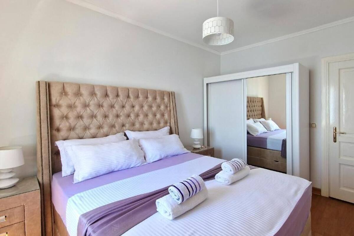 Premium Apartment, 4 Bedrooms, Sea View | Premium bedding, in-room safe, soundproofing, iron/ironing board