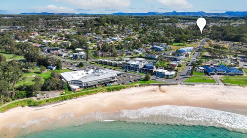 Summer Breeze - Mollymook beach hut only minutes to the beach