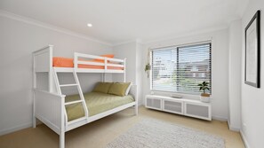3 bedrooms, WiFi, bed sheets