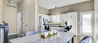 Clean and Chic Home In Overland Park