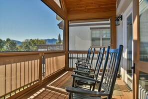 Terrace/patio - Mountain Modern Home-Long Views Near Lake Tomahawk (Black Mountain)