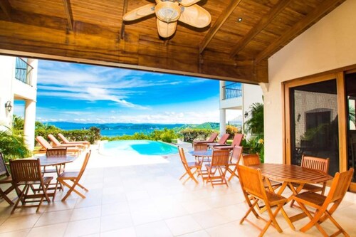 Villa Verde • 4 BR Villa • Hot Tub, Private Pool & Ocean Views • 12 Guests
