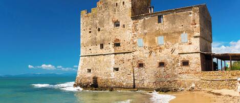 Beach nearby, sun-loungers