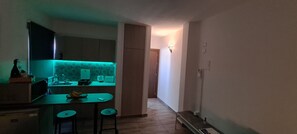 Fridge, microwave, oven, coffee/tea maker