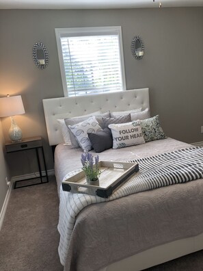 1 bedroom, WiFi, bed sheets - Comfy and Cozy Centrally located in Houston!! (Houston)