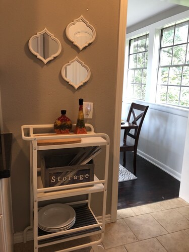 Comfy and Cozy Centrally located in Houston!!