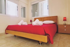 2 chambres, fer et planche à repasser, accès au Wi-Fi (inclus)