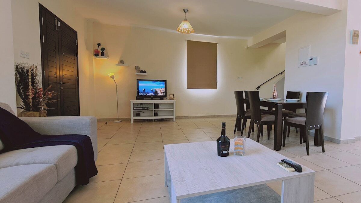 Stay Sunny Bay Villa - Fig Tree