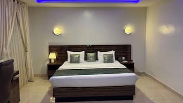 Egyptian cotton sheets, premium bedding, individually decorated