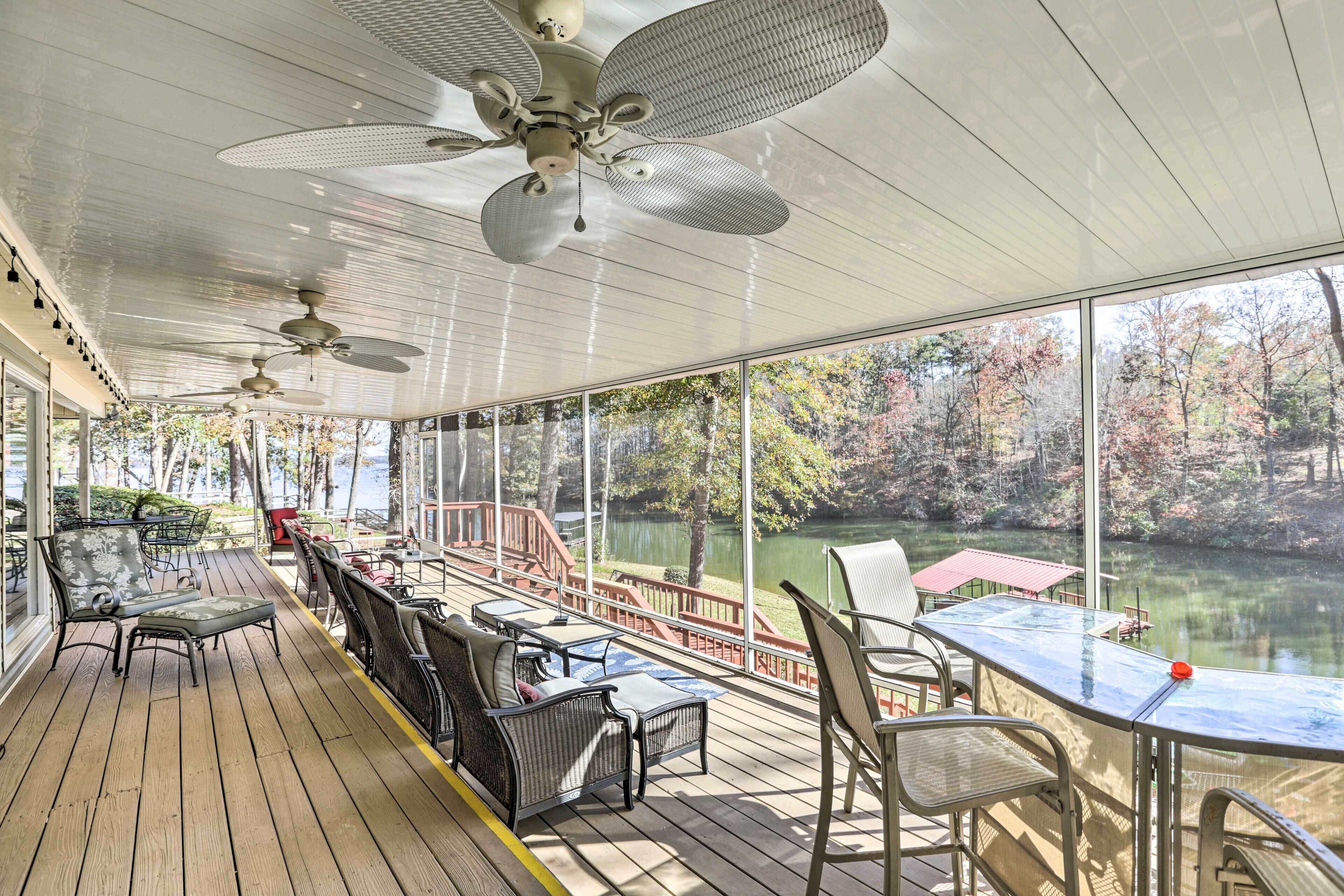 Pet-Friendly 'Lakeside Retreat' w/ Dock!