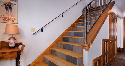 Ideally located in the Town of CB; Great Views!