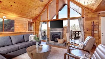 Smart TV, fireplace, stereo