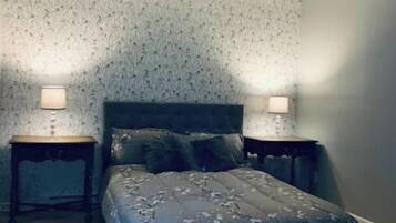 1 bedroom, desk, iron/ironing board, free WiFi