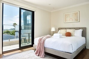 3 habitaciones, escritorio, tabla de planchar con plancha y wifi 